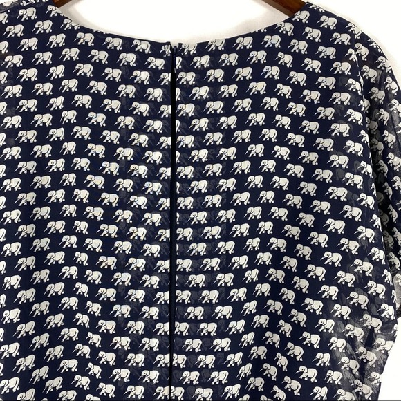 CABI Parade Elephant Print Blouse in XS - Picture 5 of 7